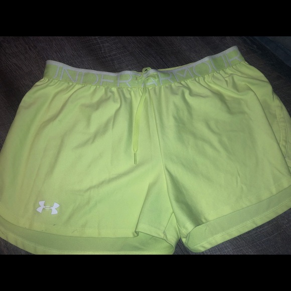 Pants - Women’s Under Armour shorts